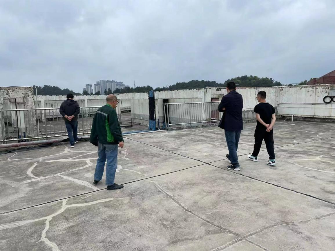 e0100b3cf9d113f7622a25aea5428a7